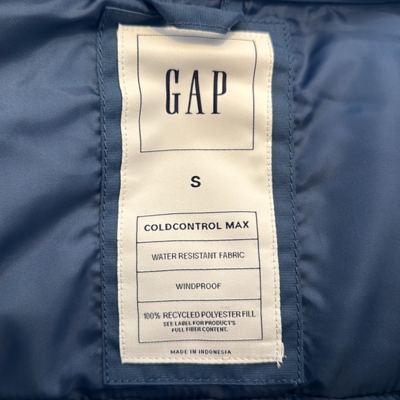 GAP Oversized Puffer Jacket NWT - Picture 6 of 9